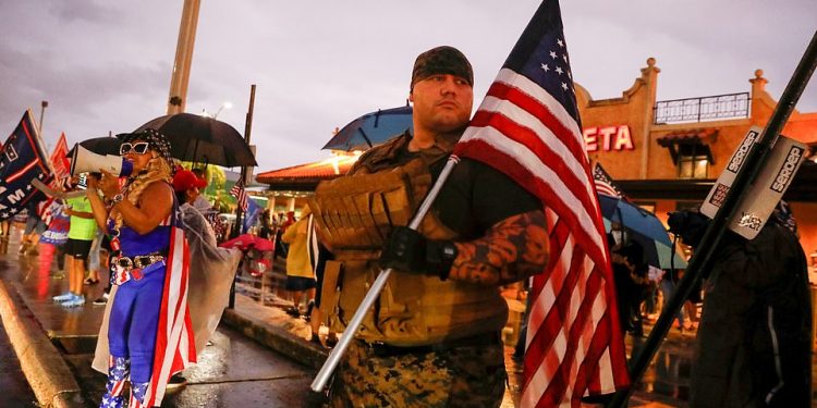 Diferenca e ngushtë mes Trump dhe Biden: Xhorxhia shkon drejt rinumërimit të votave