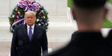 Donald Trump “kyç” gojën