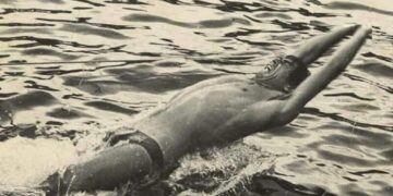 E trishtë/ COVID-19 i merr jetën një tjetër sportisti legjendar shqiptar, gazetari i njohur jep lajmin e hidhur: Peshkaqeni ynë, daja im i shtrenjtë si munde ta bëjë këtë o kampion!