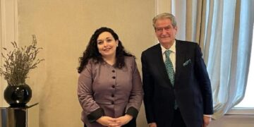 Të thuash se Shqipëria s’ka bërë gjë për ne siç tha Vjosa jonë, do duhet të jesh fare i handakosur, ose i qurosur se i paditur po se po