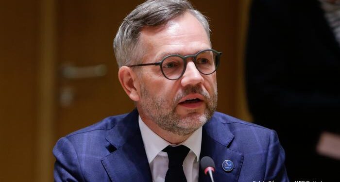 DW publikon deklaratën e Michael Roth: Gjermania po angazhohet për çeljen e negociatave me Shqipërinë dhe Maqedoninë e Veriut