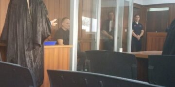 Rihapja e dosjes “Hajdari” vihet në pikëpyetje, sëmuret papritur gjyqtari i Izet Haxhisë dhe vështirësohet përballja me Berishën