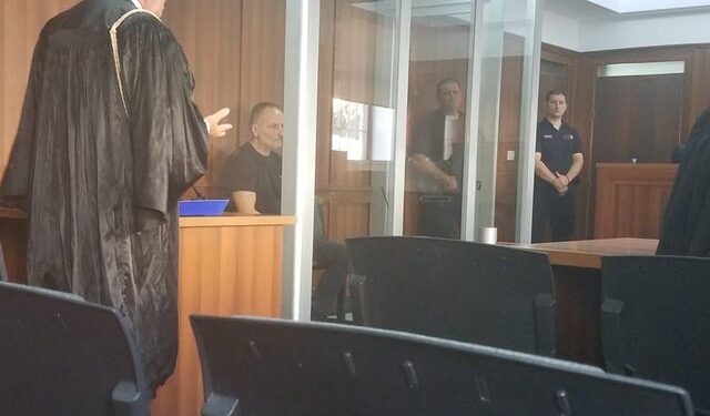 Rihapja e dosjes “Hajdari” vihet në pikëpyetje, sëmuret papritur gjyqtari i Izet Haxhisë dhe vështirësohet përballja me Berishën