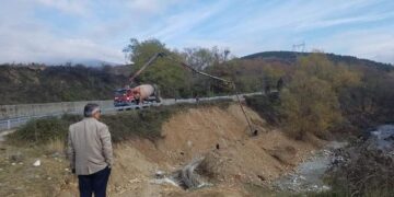 Skandali/ Kryebashkiaku socialist i Tropojës i jep tender kushëririt të parë