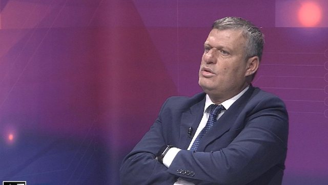 Ngritja e Gjykatës Kushtetuese, paralajmëron ish prokurori Shkëlqim Hajdari: Peshqit e mëdhenj do vihen pas hekurave kur…