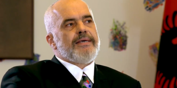 “Me këtë mendje që ke mund të përfundosh edhe në burg”, kryeministri Rama rrëfen si rrallëherë raportet me të atin