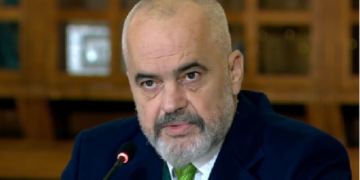 Nga pjata prej argjendi te maskat prej ari, këto janë dhuratat më ‘të pazkonta’ që ka marrë Rama si kryeministër