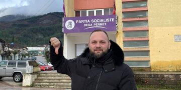 “I kap me ofertë”, deputeti Halit Valteri publikon foton që po shpërndahet me shpejtësi dhe befason me atë që thotë për 3 partitë politikë në Shqipëri