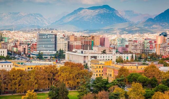 Gjysma e Tiranës e kaloi Covid-in?! Studimi i Akademisë së Shkencave: Pranë imunitetit të tufës