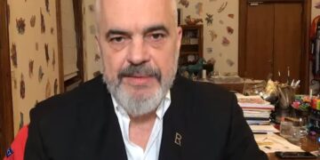 Kryeministri Rama në bashkëbisedim live: Nuk mund të bëjmë spekulime për hapjen e universiteteve, s’kemi planifikuar masa shtrënguese për festat e fundvitit
