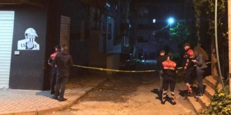 “Na u duk sikur nxori armën”, kush është 25-vjeçari që u ekzekutua nga efektivi i policisë në Tiranë
