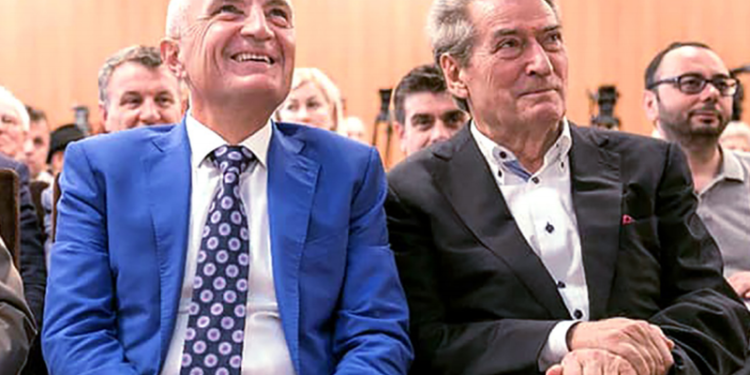 Blofi i Vjosa Osmanit: Ja 15 rezolutat e miratuara nga PS në Kuvend për dënimin e gjenocidit serb. Berisha luftonte kundër UÇK, Meta ‘fshihej’