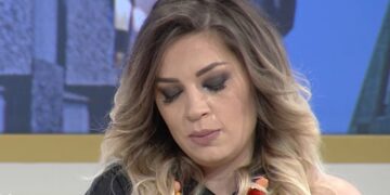 “Ditët e para i kisha të tmerrshme”! Rozana Radi tregon eksperiencën e saj të vështirë pas infektimit me Covid-19 dhe ka një thirrje të fuqishme për të gjithë: Akoma jam e izoluar, corona nuk qenka një shaka!