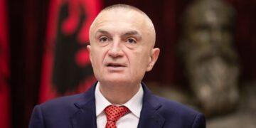 Krijimi i Gjykatës Kushtetuese acaron Ilir Metën, sulmon ambasadorët dhe nis presionet ndaj gjyqtarëve, kërkon rrëzimin e zgjedhjeve vendore