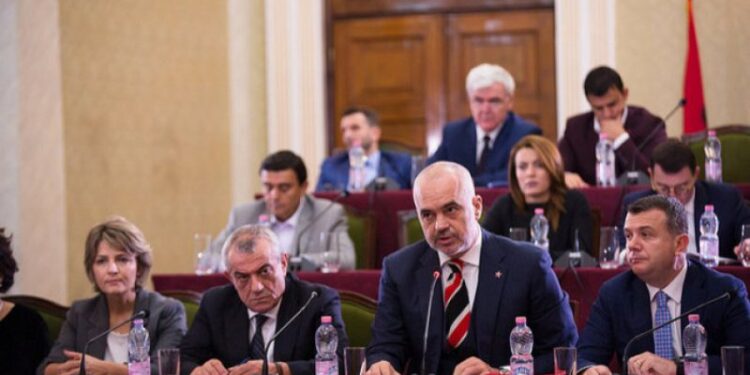 Furtunë në PS, Rama në janar mbledh Asamblenë dhe përjashton 40 për qind të deputetëve nga listat e kandidatëve, i pakënaqur me shumë emra