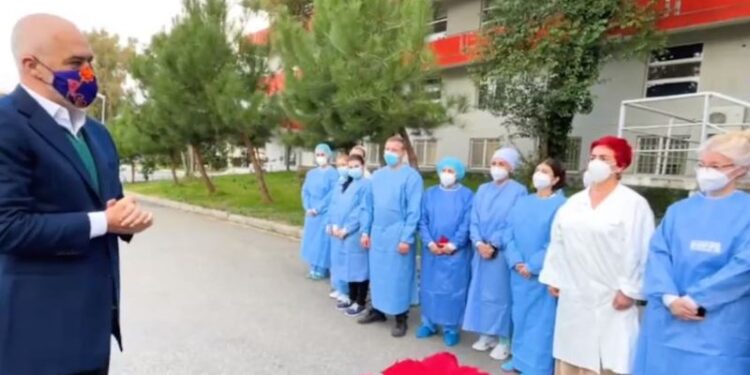 Rama jep lajmin fantastik dhe tregon ku do jetë qendra e vaksinimit në Tiranë: Po bëjmë një projekt shumë të bukur dhe do jetë gati në fillim të janarit