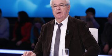 Spartak Ngjela: Vitore Tusha të largohet menjëherë!