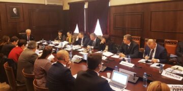 Debate në Kuvend për vetingun, mazhoranca e pakënaqur me ritmin e KPA, kërkohet komision për të analizuar punën e institucioneve