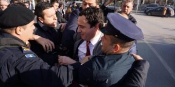 Vendimi i Gjykatës Kushtetuese e “dënon” edhe Albin Kurtin, ai nuk ka të drejtë të kandidojë për deputet