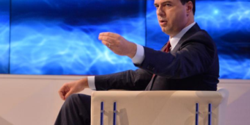 Pse Basha flet vetëm për lekë dhe jo se çfarë do bënte me spitalet?