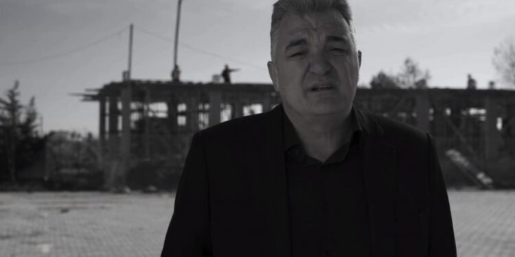 Çlirim I “demokratit” Rustem Gjata që ka dërguar në litarit klerikët e Shkodrës: Kujdes, pas pemës së Krishtlindjes nuk e dimë çfarë do djegim