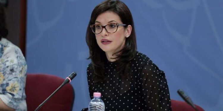 Ministrja Etilda Gjonaj kërkon hetimin e Voltana Ademit: Janë regjistruar me zë e figurë, s’pres që Voltana Ademi të godasë me gurë