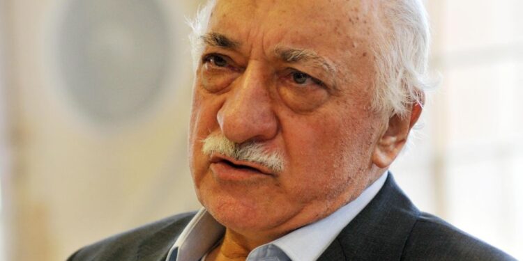 Turqia injoron sanksionet amerikane dhe kushtëzon Biden-in: Dorëzo Gulenin!