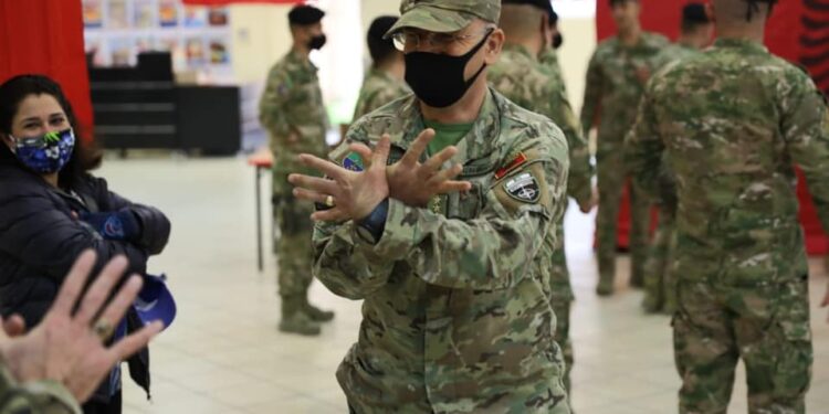 SHBA nderon me medalje komandot shqiptare, Xhaçka: Krenari për Forcat e Armatosura