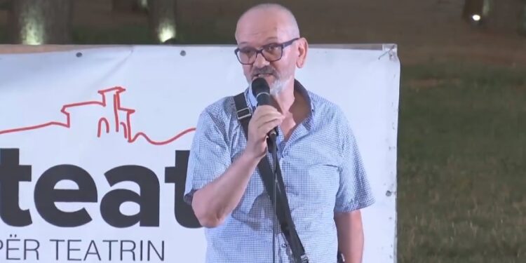 Aktori Mehdi Malkaj revoltohet me ambasadoren Yuri Kim: Të kesh turp që na kërkon protesta paqësore