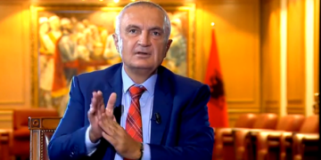 Rikthehet si “sovranist” Meta por është keq nga truri: Diplomatët që i mbanin iso Ramës, kanë ndihmuar në pengimin e ngritjes së Kushtetueses