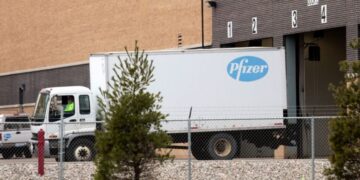 Sot pritet të fillojë vaksinimi ndaj COVID-19 në SHBA, ndër të parët disa zyrtarë të Shtëpisë së Bardhë