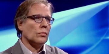 Carlo Bollino: “Ndrangheta”, e vërteta mbi katër mafiozët italianë mitomanë që rindezin fabrikën e baltës në Shqipëri