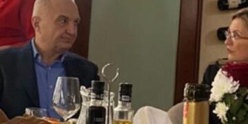 Bilushi i Metës shpjegon drekën e thjeshtë të Metës me Voltanën