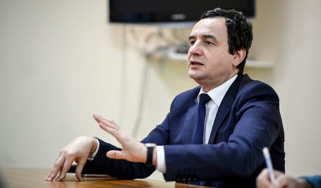 ‘Me u çu krejt bota, nuk e ndalin dot’! Vetëvendosja sfidon Kushtetutën për Albin Kurtin: Do kandidoi!