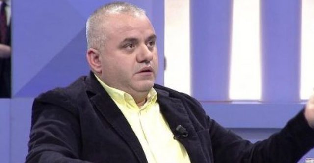 “I rëntë damllaja iluminatit, reptilëve, alienëve…”, Artan Hoxha del me deklaratën e papritur: Sekretet e tyre për kontrollin e tokës dhe njerëzimit u dekonspiruan në Yrshek!
