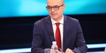 Socialistët sot në festë, Petro Koçi ndan momentin historik: Nuk është aspak e rastësishme…(Foto)