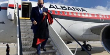 Zëri i Amerikës: Nga Ankaraja në Athinë, prapaskenat e vizitës së Ramës në Greqi