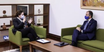 Xhaçka biseda me ambasadorin Soreca dhe komisionerin Varhelyi: 2021, një vit vendimtar për integrimin e Shqipërisë në BE