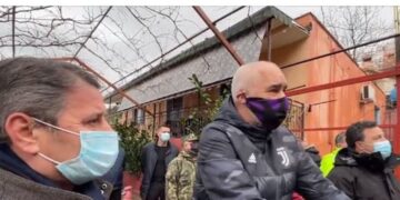 Përmbytjet në zonën e Mbishkodrës! Kryeministri Rama ndalon në Lezhë: Bilanci i reshjeve dy herë më i lartë se janarin e 2010-s  kur menaxhimi kriminal i kaskadës së Drinit bënë hatanë e zezë! Mos “ëndrron” katastrofa, nuk kemi harruar!