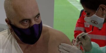 Bëri ‘live’ vaksinën anticovid, Rama zbulon çfarë ndjeu në atë moment dhe si është gjendja e tij shëndetësore: Është e sigurt që…
