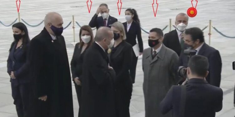 Ceremonia e veçantë e pritjes së delegacionit shqiptarë në Ankara dhe ekipi i Ramës surprizë (Video)