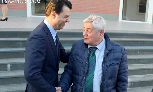 Basha e lidhja me oligarkët! Shpjegimi “qesharak dhe bindësi” i Dash Shehit: Kreu i PD i trajton si fenomen, teorikisht. Ja pse s’përmend emra