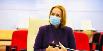 Ministrja e Financave reagon ndaj akuzave të Presidentit: Bëri lëmsh Kushtetutën e institucionet, nesër do t’i them më shumë nëse nuk kupton