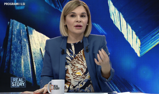 Monika jashtë çdo parashikimi! Përdor fatëkeqësinë e saj për politikë: Jam me kancer në qafën e mitrës, vetëm një infermjer ma gjen damarin! Jam e rrezikuar se kam frikë se më ikën në Gjermani