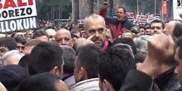 Protesta e 21 janarit 2011, gazetari: Për Ramën ishte gati mandati i arrestit, pamjet filmike e shpëtuan nga burgu