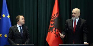 Kritikat e Ramës ndaj BE-së japin efekt në Bruksel: Basha e opozita tani kyçin gojën