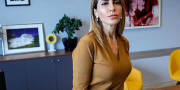 Majlinda Bregu tallet keq me Bashën: Jo të gjithë ata që kanë mbaruar Sami Frashërin kanë mbet deri në mbledhje-zbritje