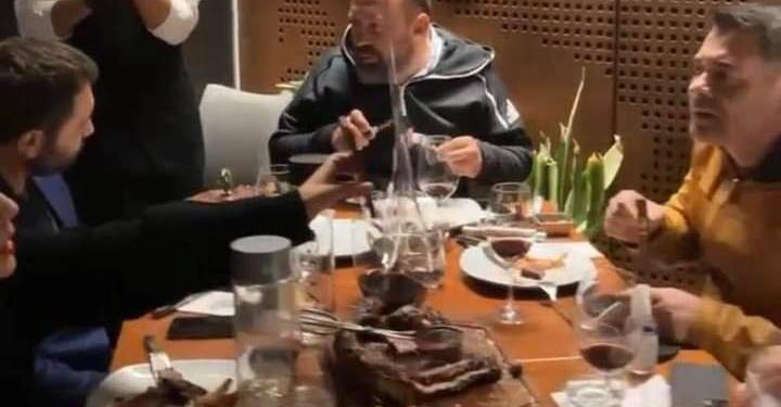 Darka e Dubait që “çmendi” rrjetin dhe frika e opozitës, që retushon personazhet