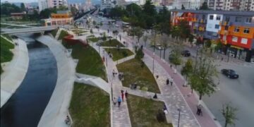 Akuzat për përmbytjet në vend, reagon kryeministri Rama: Publikon pamjet në kohën e e shkatërrimit nga opozita e rrugës dhe e vërteta sot! (Video)