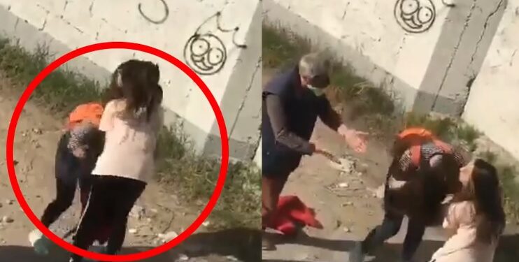 VIDEO/ Sherri banal që po kritikohet nga rrjeti: Dy vajza kapin prej flokësh njëra tjetrën, një burrë mezi i ndalon